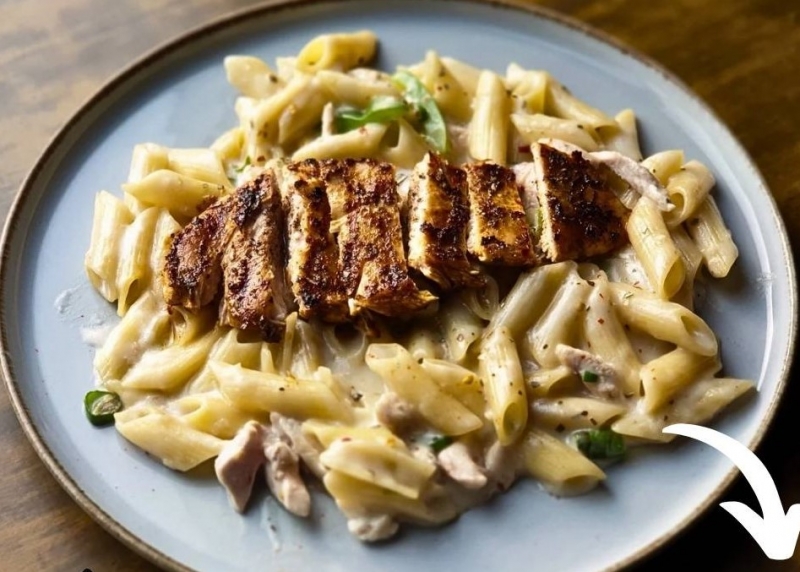 Grilled Chicken Alfredo Pasta 